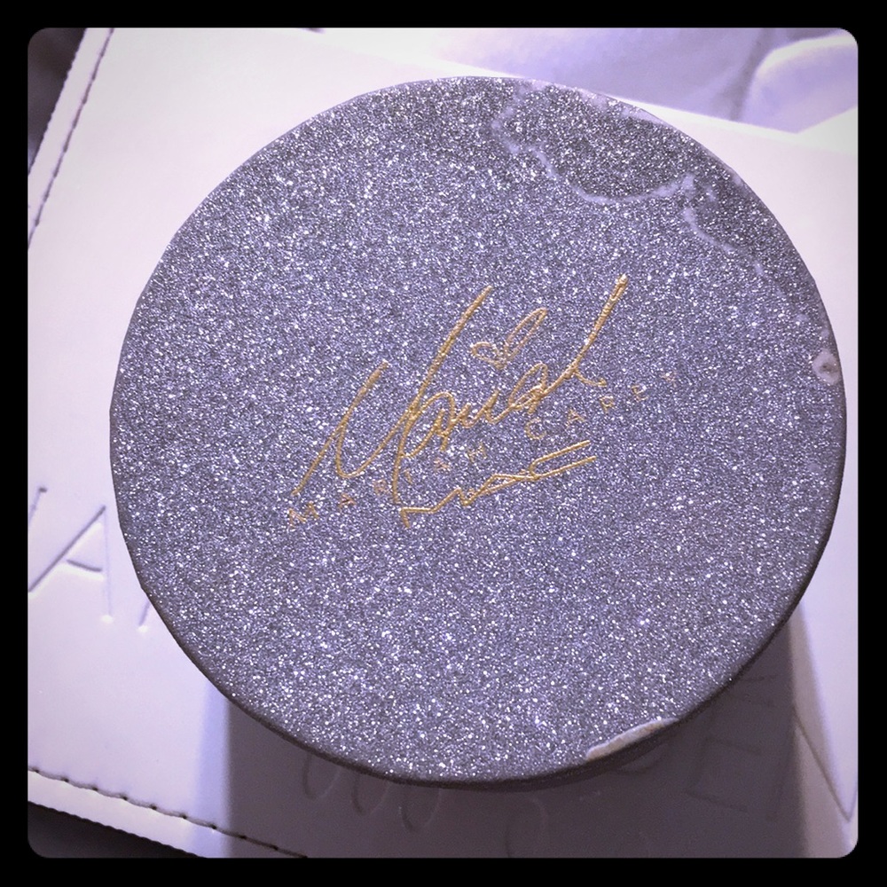 LT MAC MARIAH CAREY TOUCH MY BODY POWDER