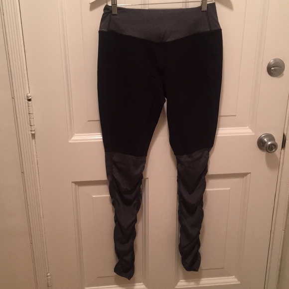 Nike black and grey long leggings large new - Picture 2 of 5