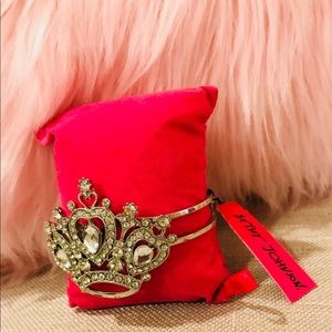 Betsey Johnson bracelet