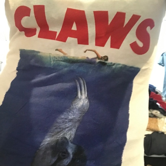 NWOT sloth claws Ironic t-shirt - Picture 2 of 3