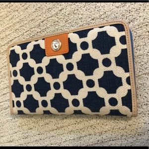 Spartina 449 Cora snap wallet May River