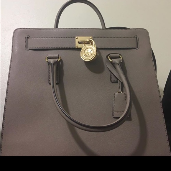 Authentic Michael Kors Hamilton bag
