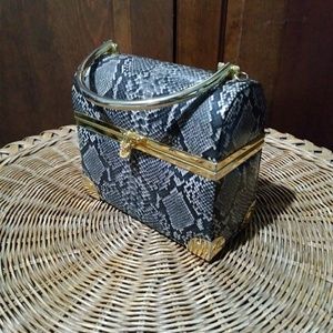 Faux leather snakeskin print box purse