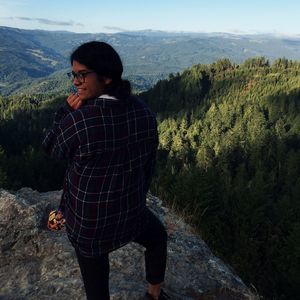 Meet your Posher, Leslie