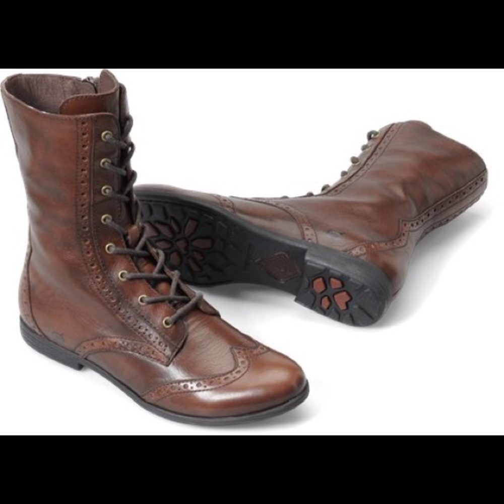 Born Leonis lace up boot