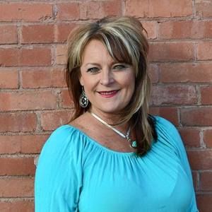 Meet your Posher, Karolyn