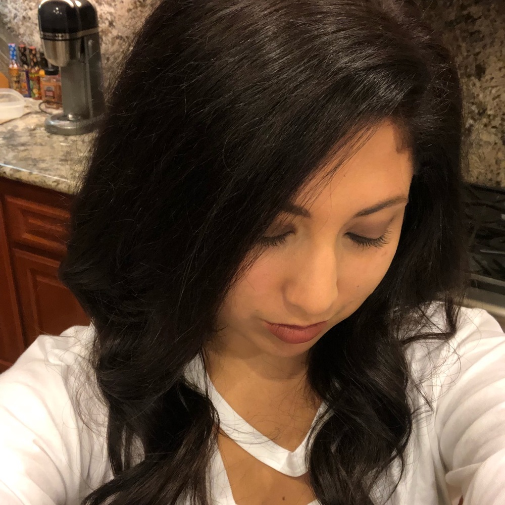 Meet your Posher, Valerie