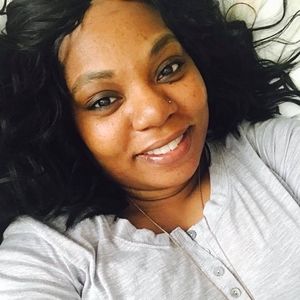 Meet your Posher, Latonya