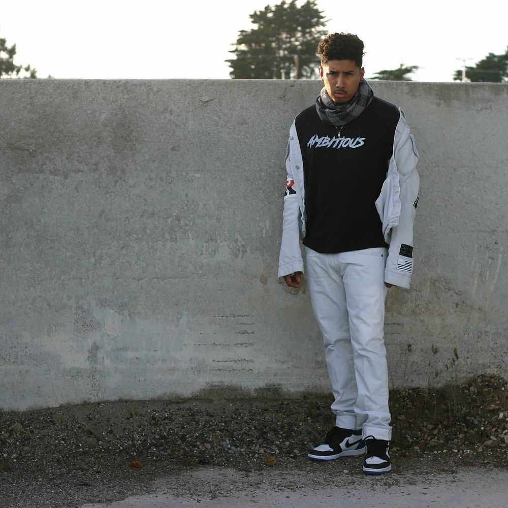 Meet your Posher, Carlos