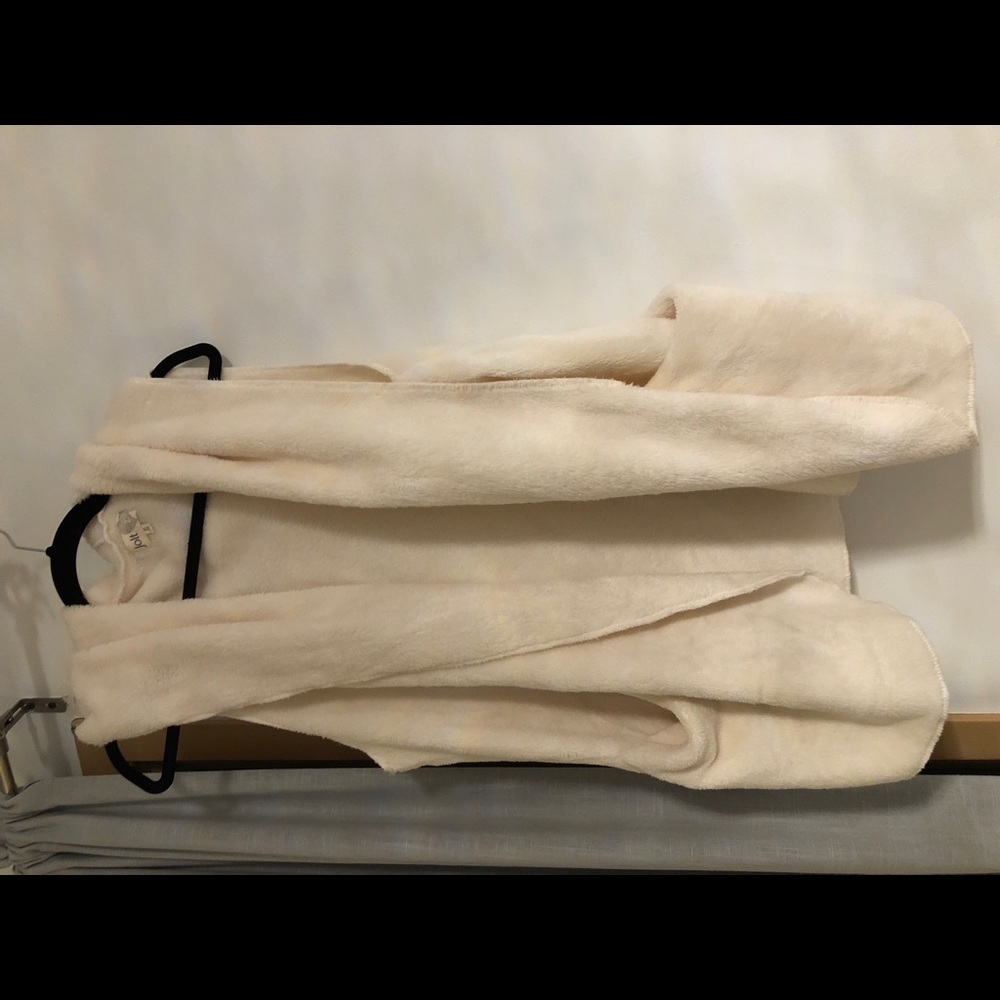 Faux Fur Off-White Vest