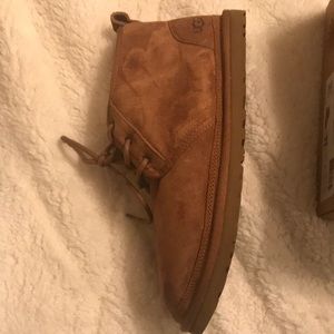 Men’s UGG boots size 11 (Neumel)