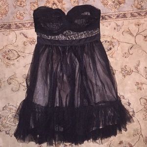 NBW Trending Strapless Black Tulle Mini Dress