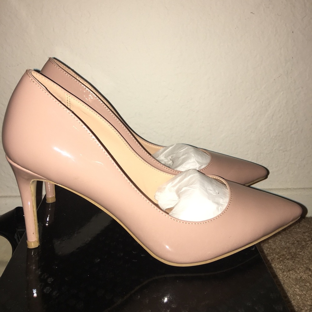 😍 BRAND NEW SEXY NUDE PUMPS😍