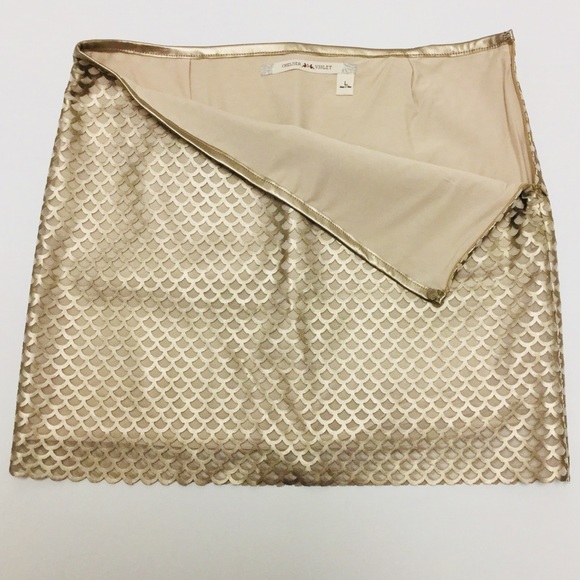 CHELSEA & VIOLET SCALED FAUX LEATHER MESH SKIRT - Picture 5 of 8