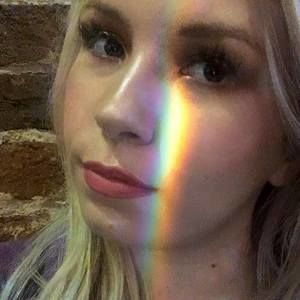 Meet your Posher, Whitney