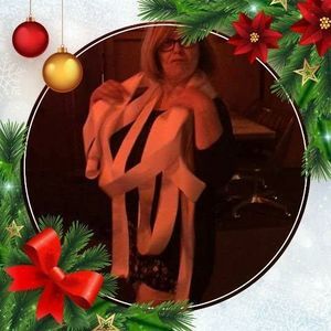 Meet your Posher, Rose