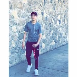 Meet your Posher, Aaron