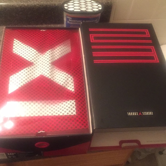 Jordan Retro 11 - Picture 3 of 7