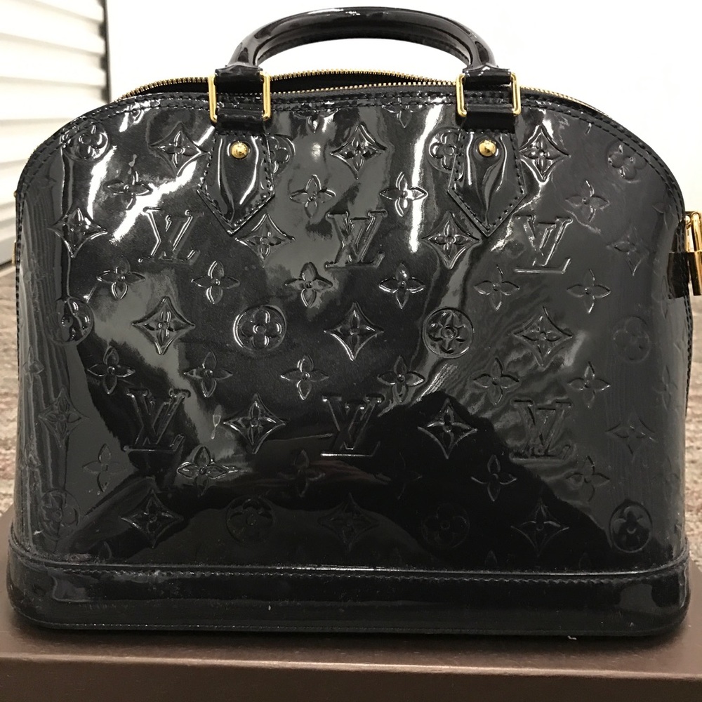 Authentic Louis Vuitton Alma PM