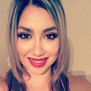 Meet your Posher, Ivonne