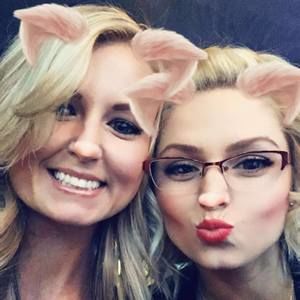 Meet your Posher, Kendra