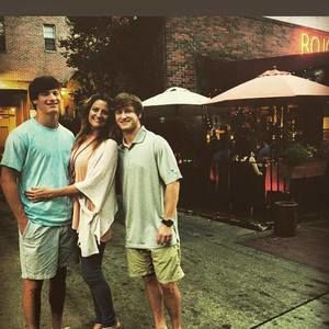 Meet your Posher, Bailey