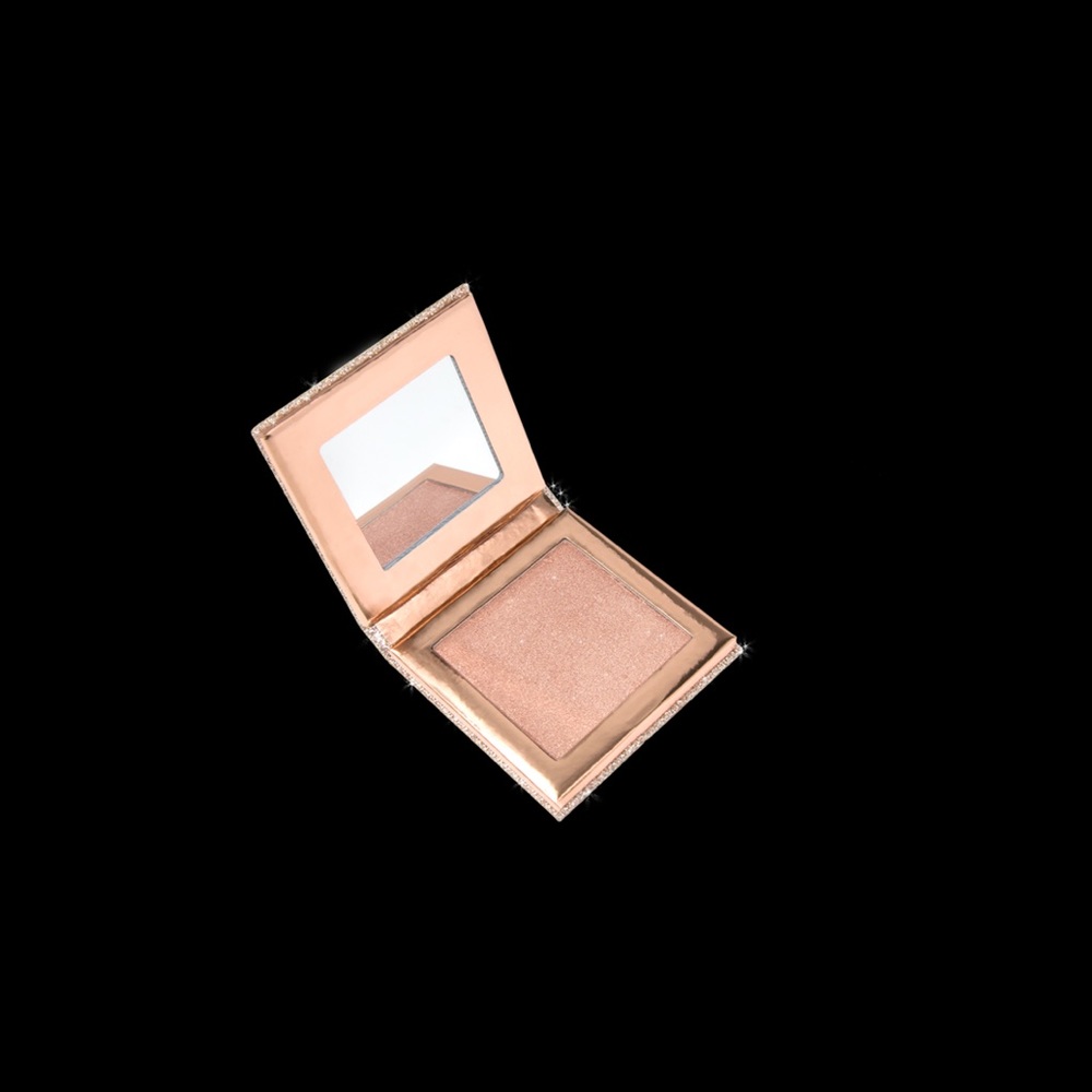 DESI x Katy Mirame highlighter dose of colors