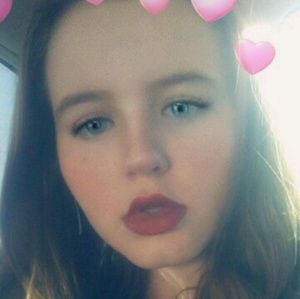 Meet your Posher, Cierra