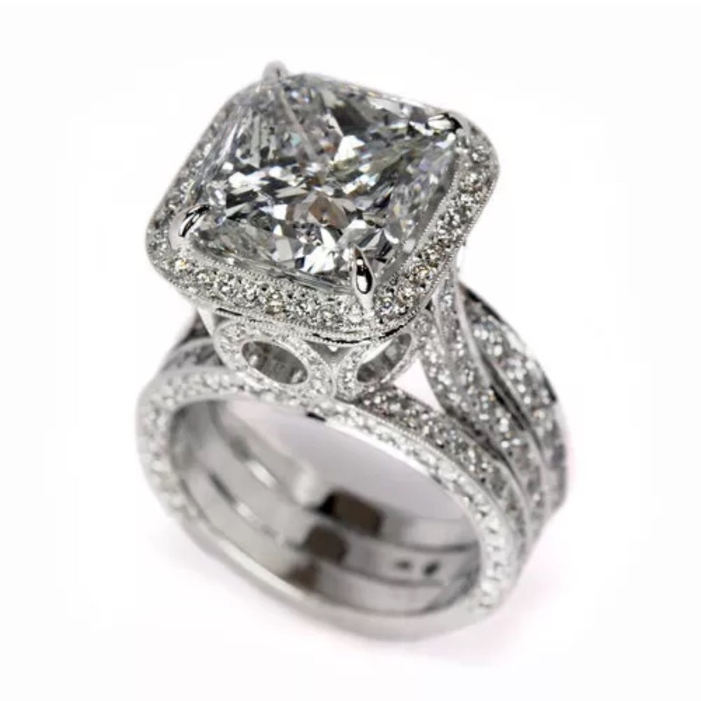 10CTW SWAROVSKI ELEMENTS RING