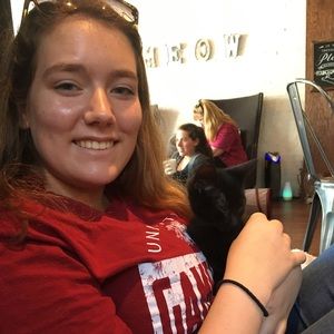 Meet your Posher, Katie