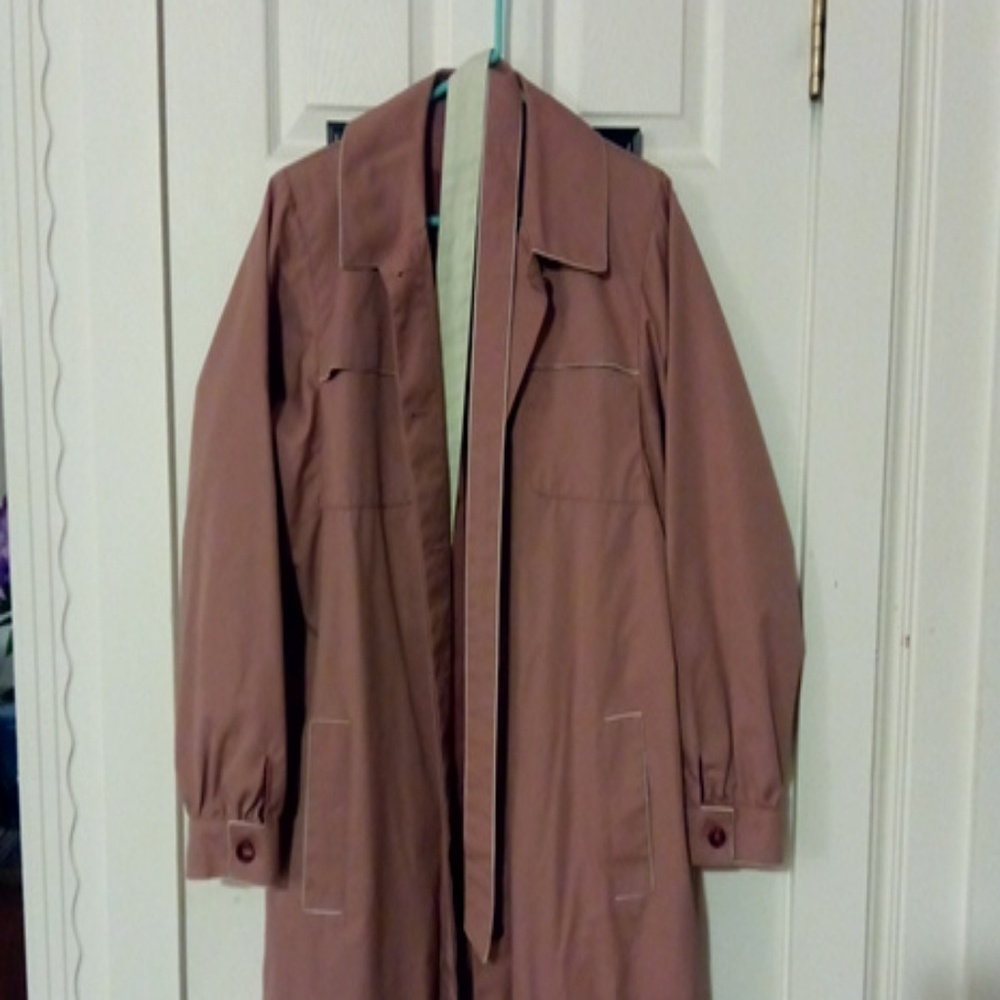 Women's raincoat