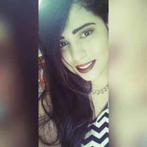 Meet your Posher, Reyes