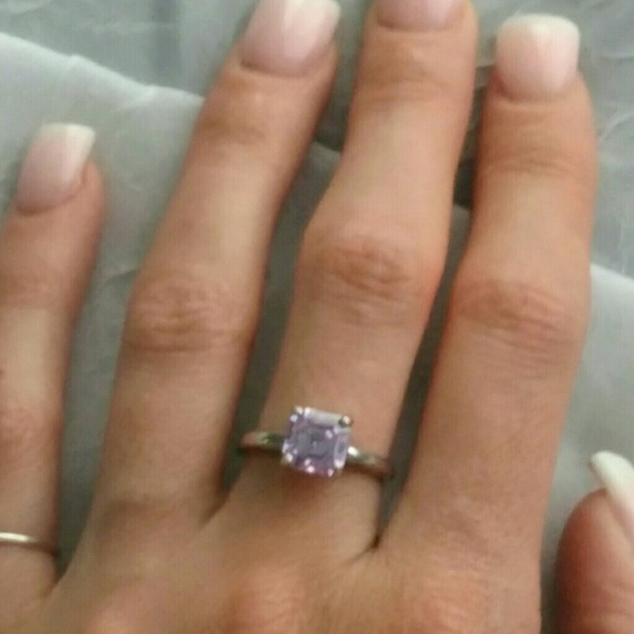 Sterling Silver Solitaire ring - Picture 3 of 4