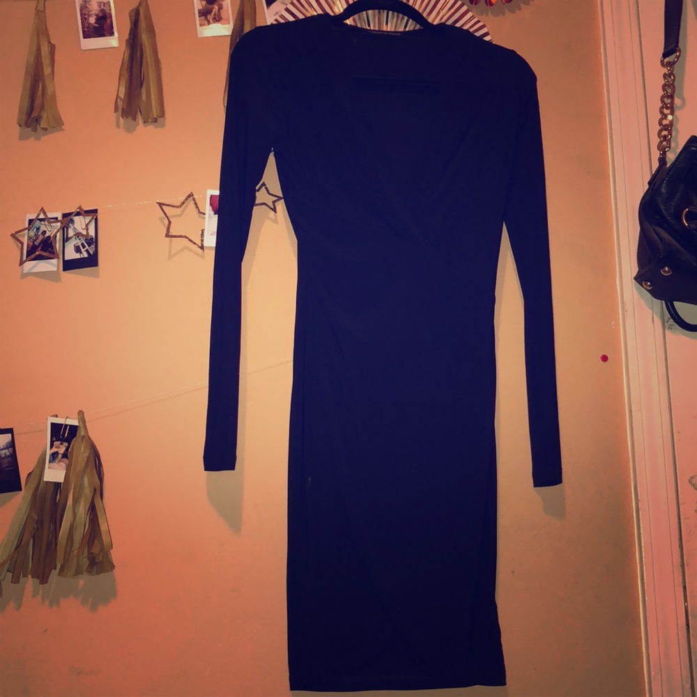 Black V-Neck/long sleeve dress