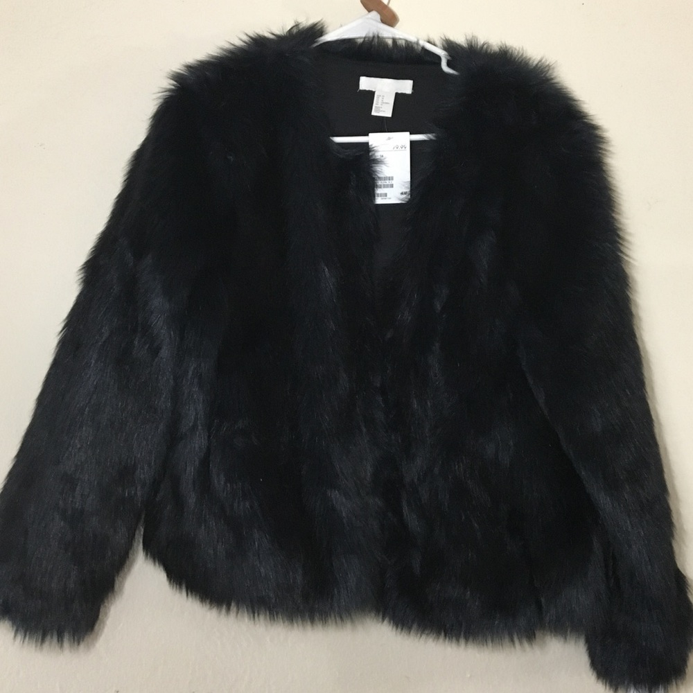 BRAND NEW WITH TAGS -black faux fur jacket / coat