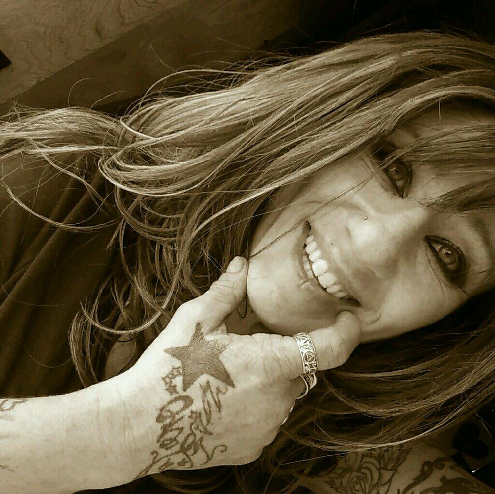 Meet your Posher, Amber