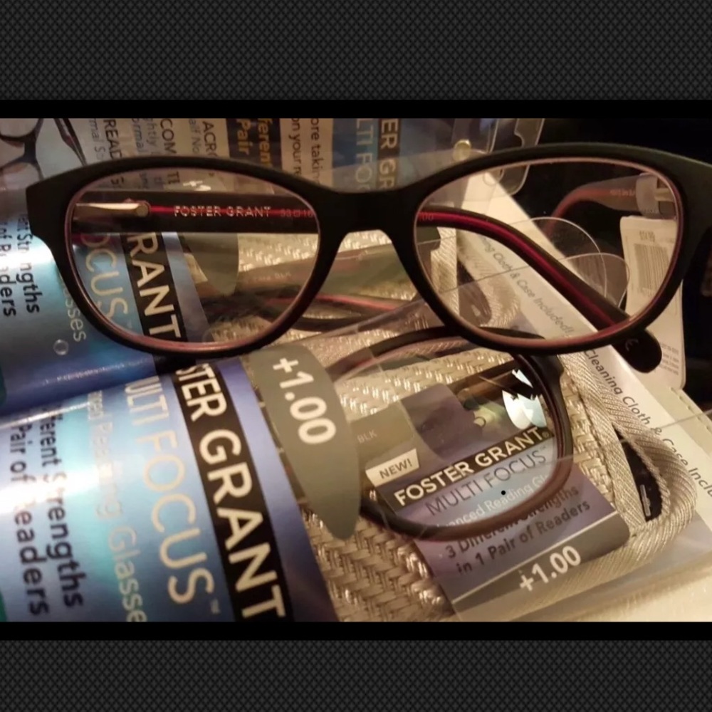 53 pairs Foster Grants/Walgreens reading Glasses
