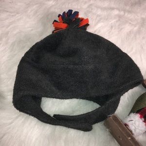 Gymboree Fleece Gray Hat with Pom Pom 5-7 years