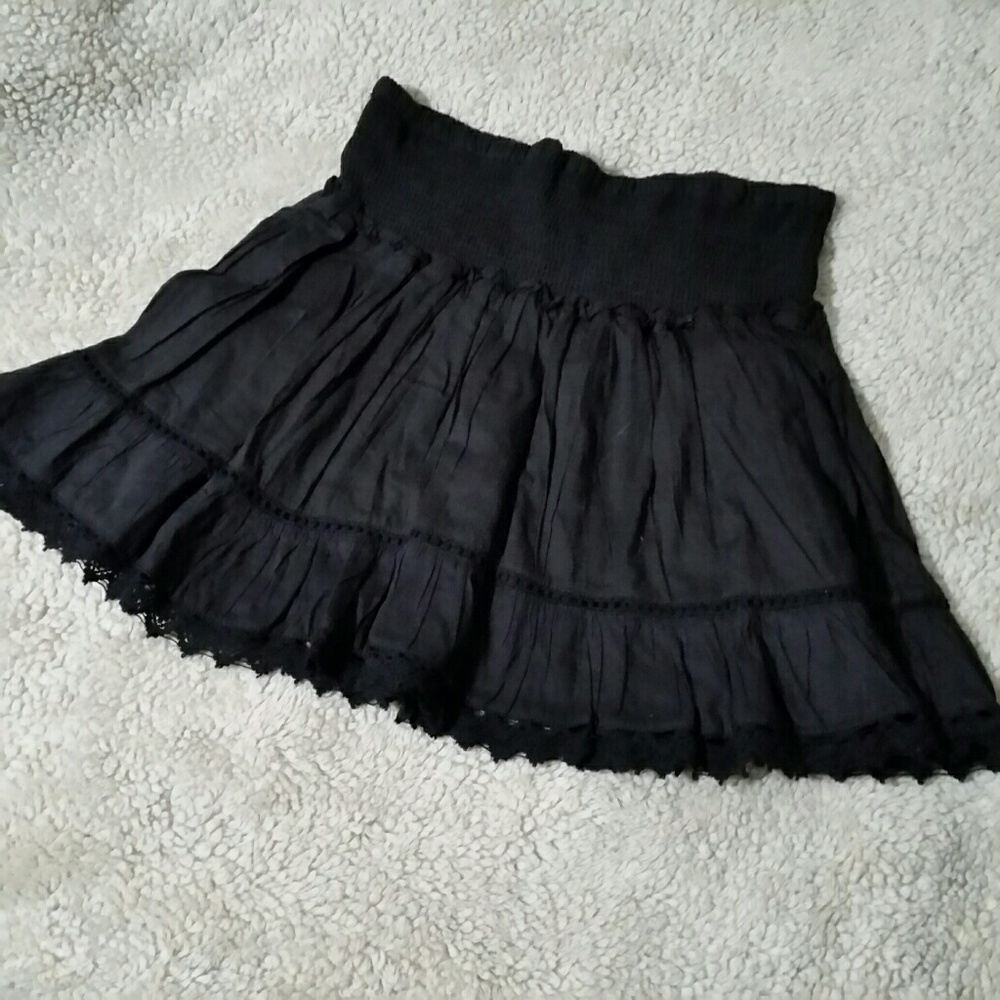 NWT Black Lace Trim Flip Skirt Size S 3-5