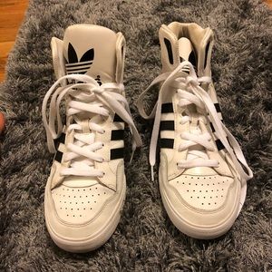 Adidas Mid Rise Raleigh Sneakers