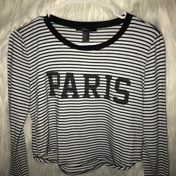 Stripped crop top 🖤 - Picture 1 of 1