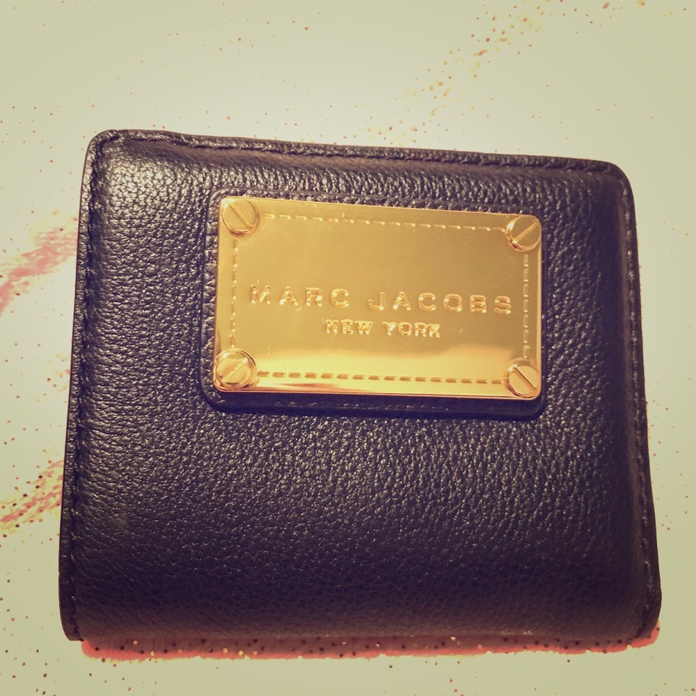 Marc Jacobs New Q Bifold Wallet