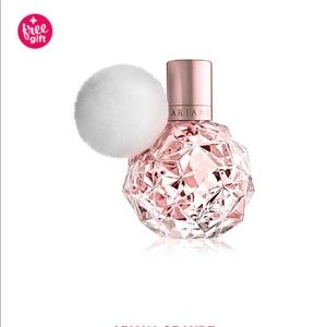 Meet your Posher, Safia