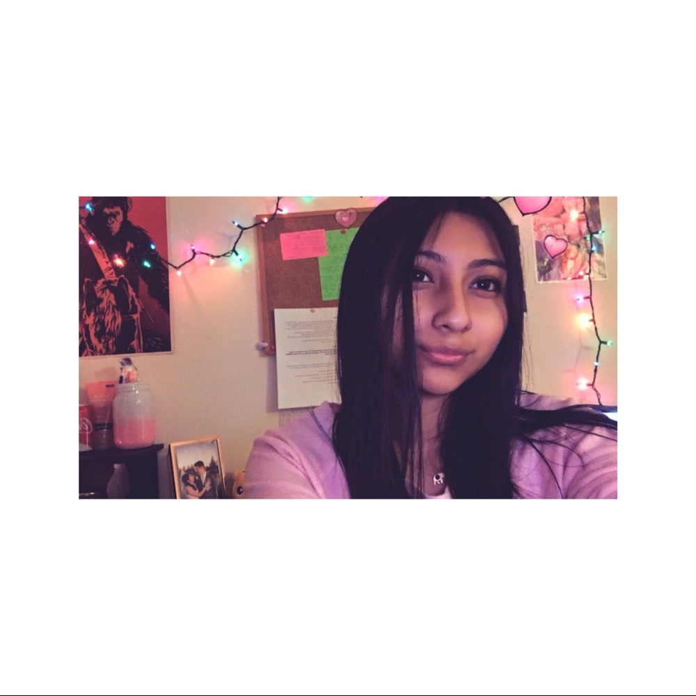 Meet your Posher, Sarahi