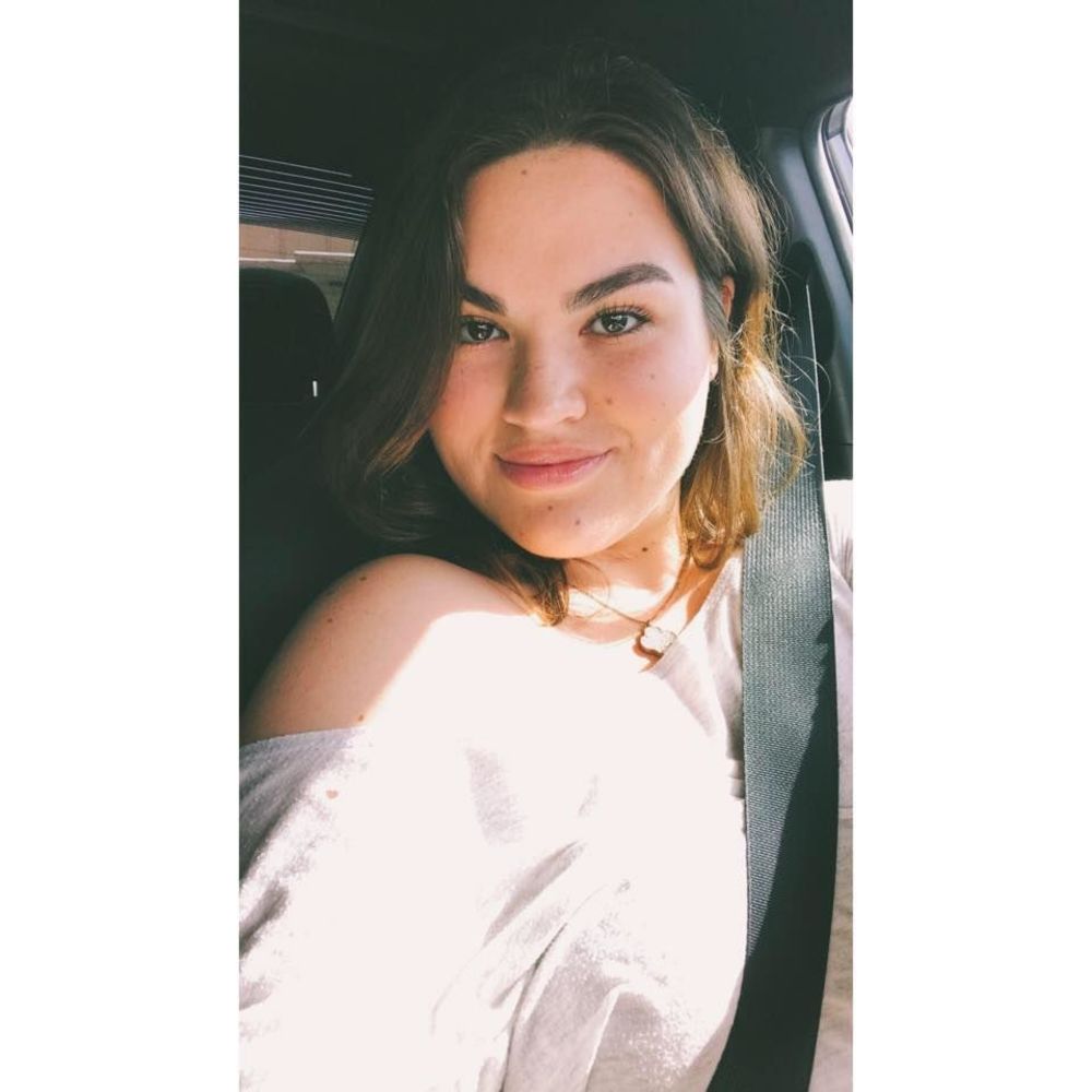 Meet your Posher, Marina