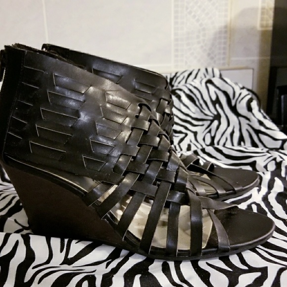 Shoes - 👑Ladies wedges👠 💥💥