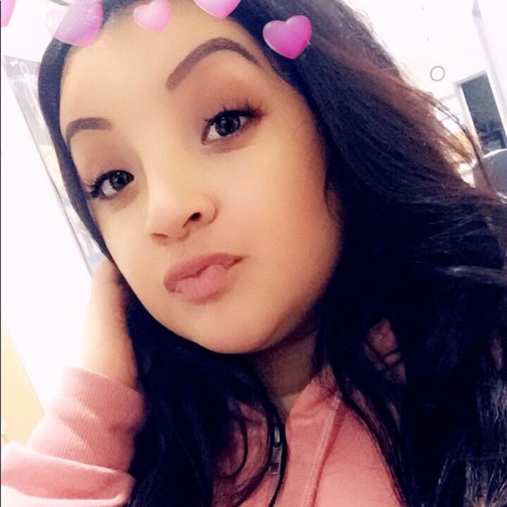 Meet your Posher, Lupita