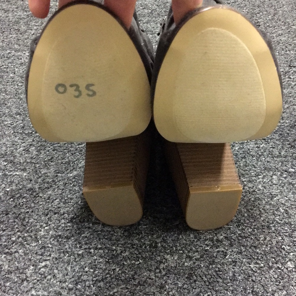Open toe booties - Picture 2 of 4