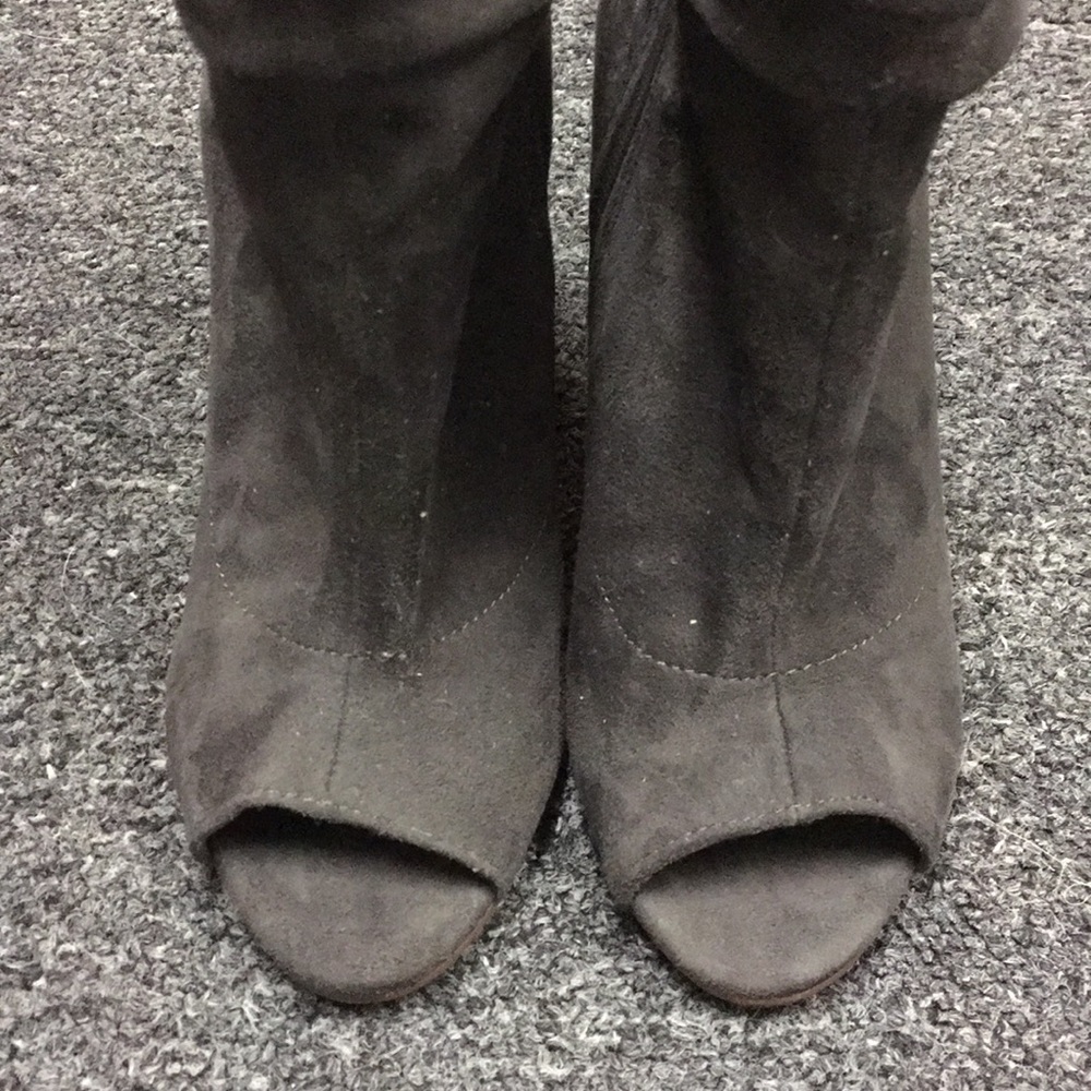 Open toe booties - Picture 3 of 4