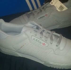Yeezy Powerphase Grey